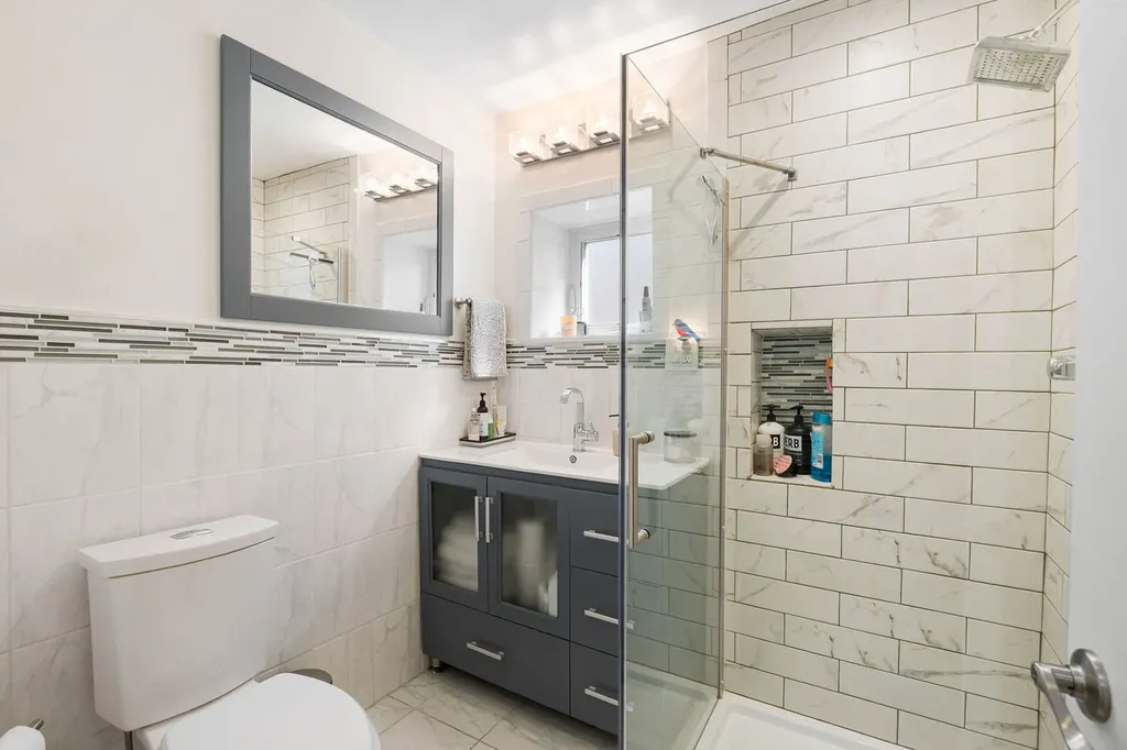 5364 North Normandy Avenue Chicago IL 60656