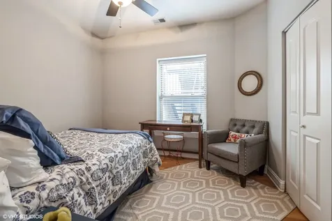 4453 North Magnolia Avenue Chicago IL 60640