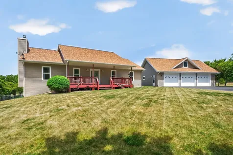 6880 East Cherry Hill Road Ridott IL 61067