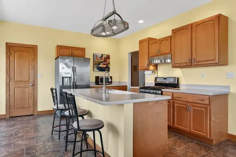 6880 East Cherry Hill Road Ridott IL 61067