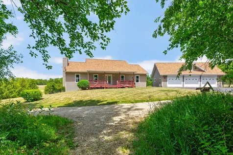 6880 East Cherry Hill Road Ridott IL 61067