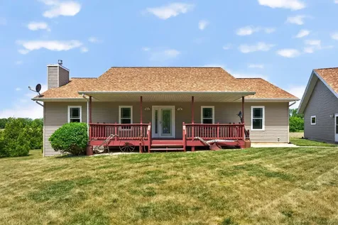 6880 East Cherry Hill Road Ridott IL 61067