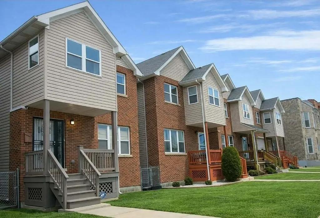 1506 East 72nd Place Chicago IL 60619