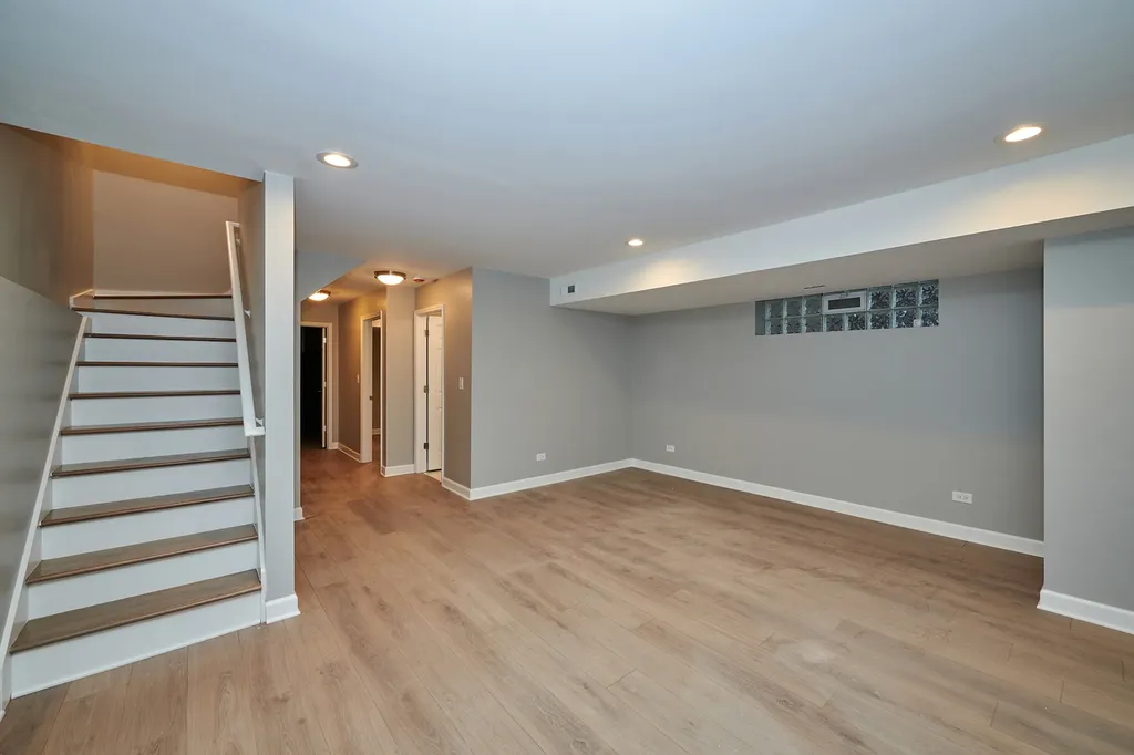 1506 East 72nd Place Chicago IL 60619