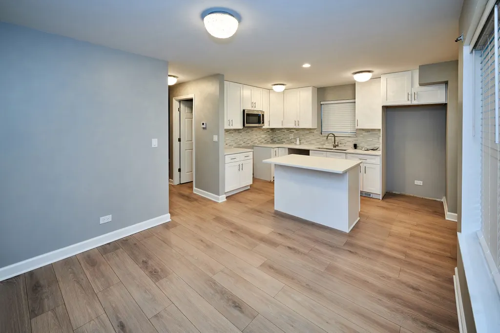1506 East 72nd Place Chicago IL 60619