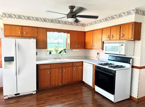 408 Princeton Drive North Aurora IL 60542