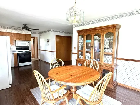 408 Princeton Drive North Aurora IL 60542