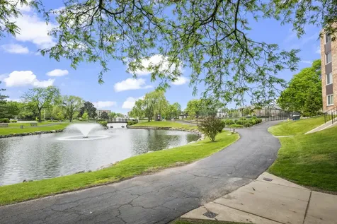 1103 South Hunt Club Drive Mount Prospect IL 60056