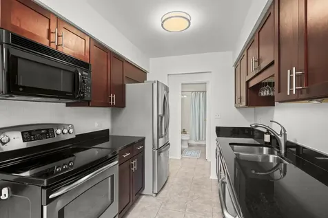 1103 South Hunt Club Drive Mount Prospect IL 60056