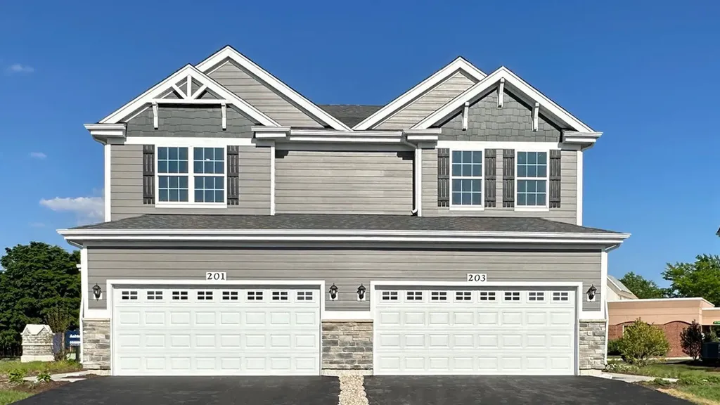 264 Charlestowne Lakes Drive St. Charles IL 60174