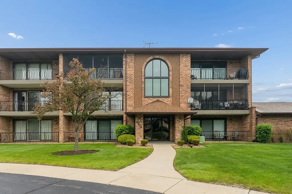 8826 West 140th Street Orland Park IL 60462