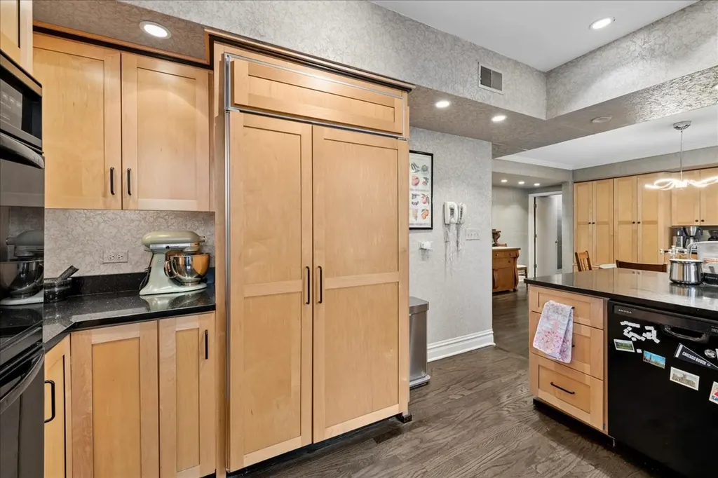 3750 North Lake Shore Drive Chicago IL 60613