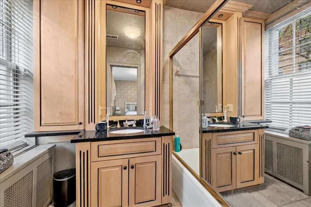 3750 North Lake Shore Drive Chicago IL 60613