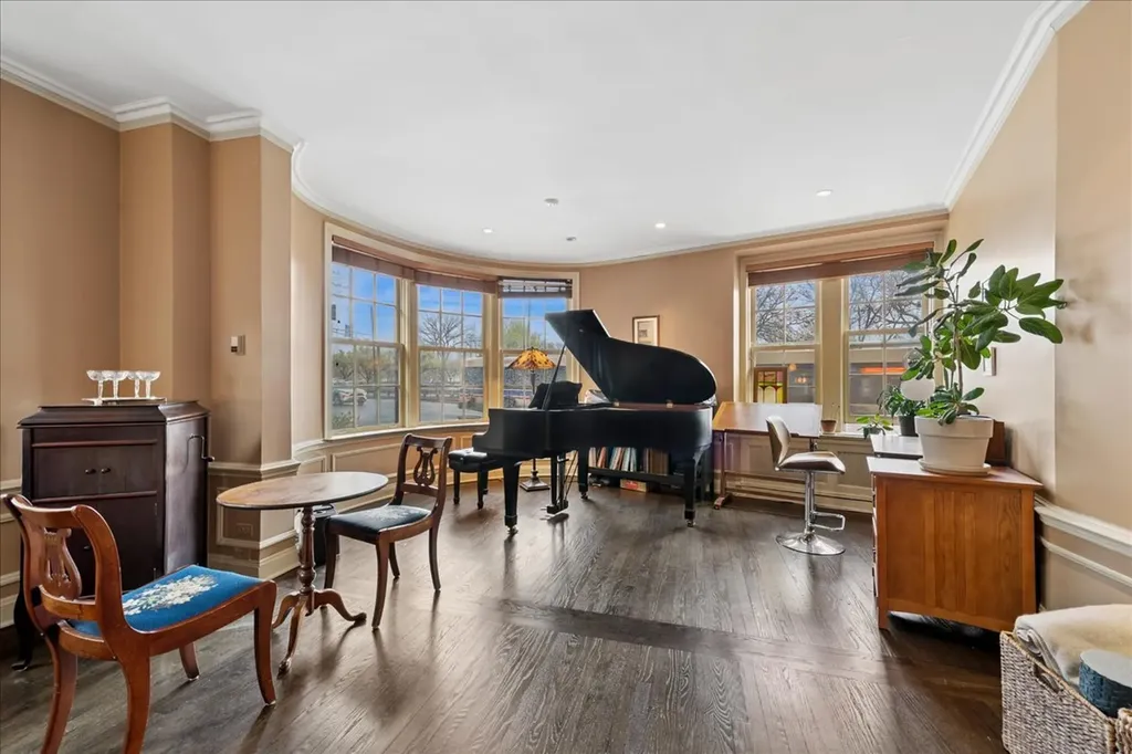 3750 North Lake Shore Drive Chicago IL 60613