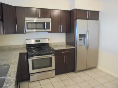 938 Ridgefield Lane Wheeling IL 60090