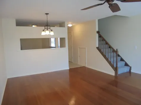 938 Ridgefield Lane Wheeling IL 60090