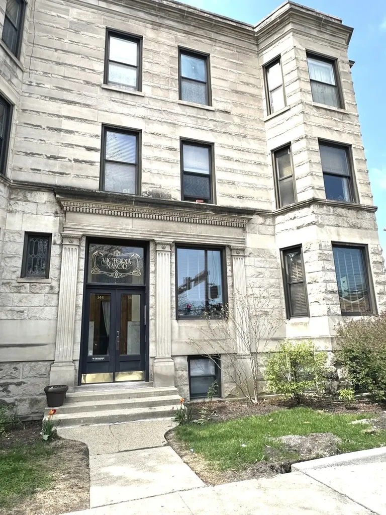 346 North Austin Boulevard Oak Park IL 60302