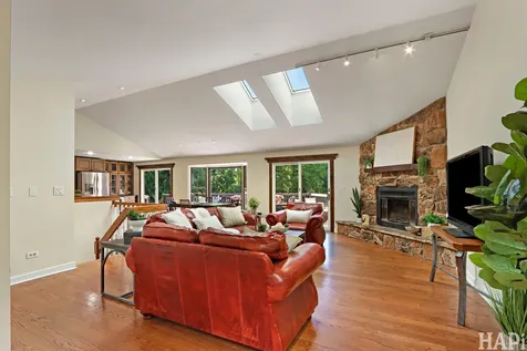 15192 West Rockland Road Libertyville IL 60048