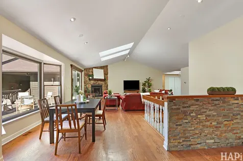 15192 West Rockland Road Libertyville IL 60048