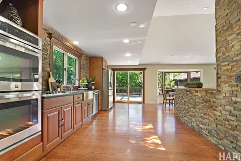 15192 West Rockland Road Libertyville IL 60048