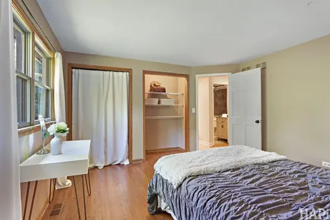 15192 West Rockland Road Libertyville IL 60048