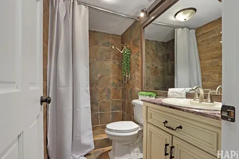 15192 West Rockland Road Libertyville IL 60048