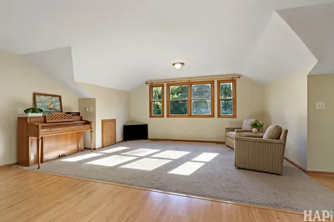 15192 West Rockland Road Libertyville IL 60048