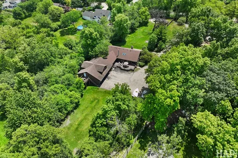 15192 West Rockland Road Libertyville IL 60048