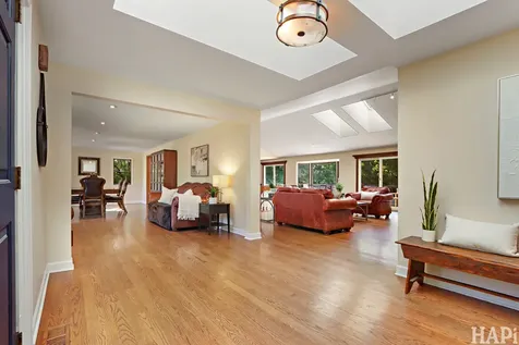 15192 West Rockland Road Libertyville IL 60048