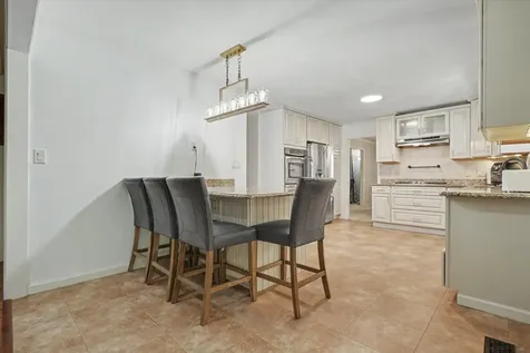 48 South Shorewood Drive Danville IL 61832