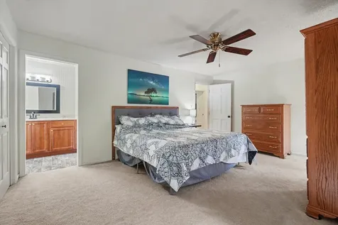 48 South Shorewood Drive Danville IL 61832