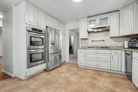48 South Shorewood Drive Danville IL 61832