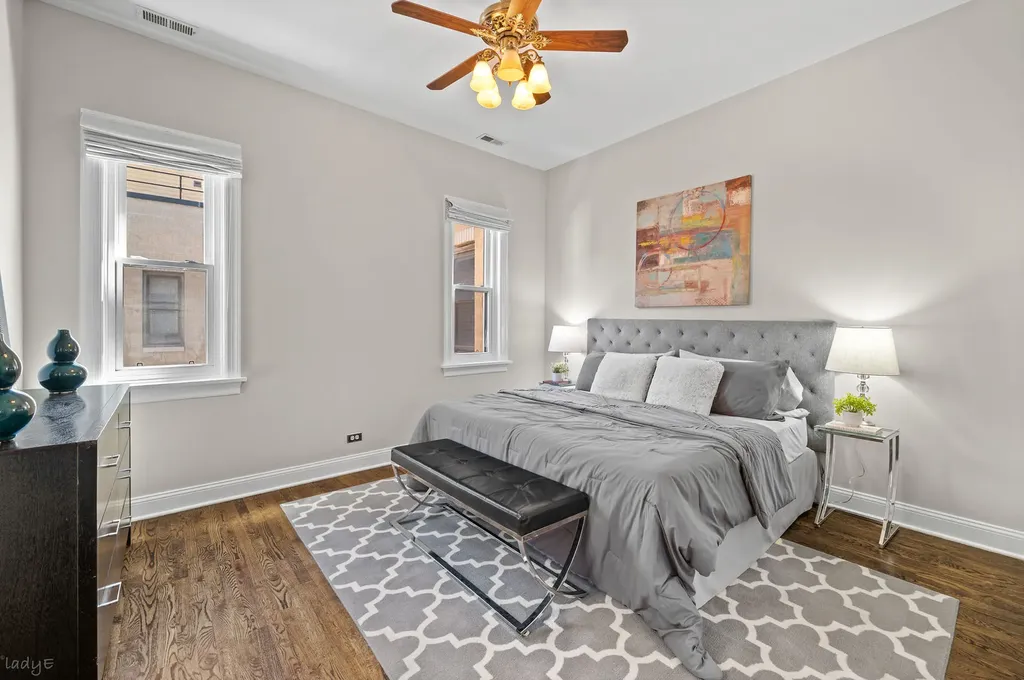 1507 West Chestnut Street Chicago IL 60642