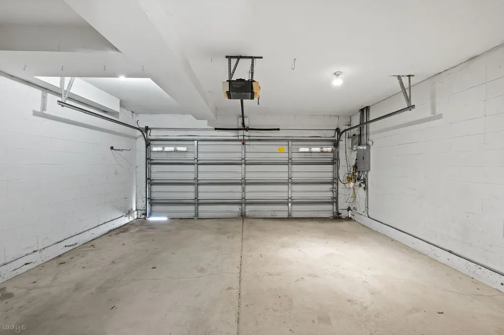 1507 West Chestnut Street Chicago IL 60642
