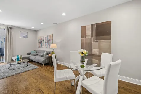 1507 West Chestnut Street Chicago IL 60642