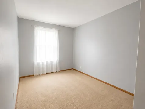 2054 Mission Hills Drive Elgin IL 60123