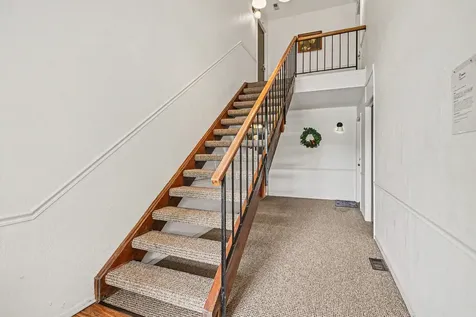 5235 Rockpointe Court Gurnee IL 60031