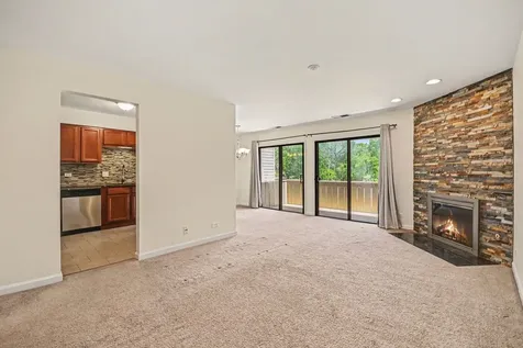 5235 Rockpointe Court Gurnee IL 60031