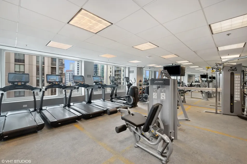 33 West Ontario Street Chicago IL 60654