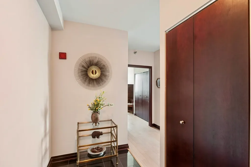 33 West Ontario Street Chicago IL 60654