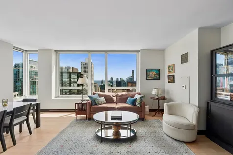 33 West Ontario Street Chicago IL 60654