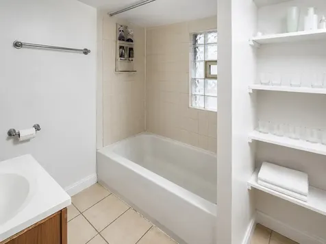 1014 Garnett Place Evanston IL 60201