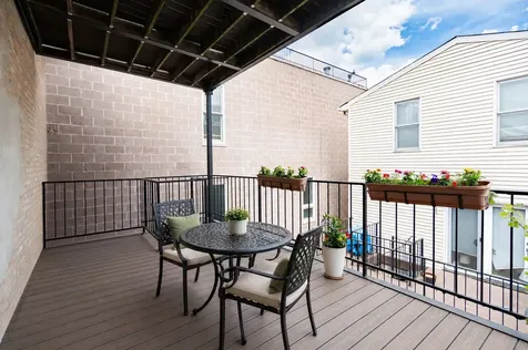1445 North Mohawk Street Chicago IL 60610