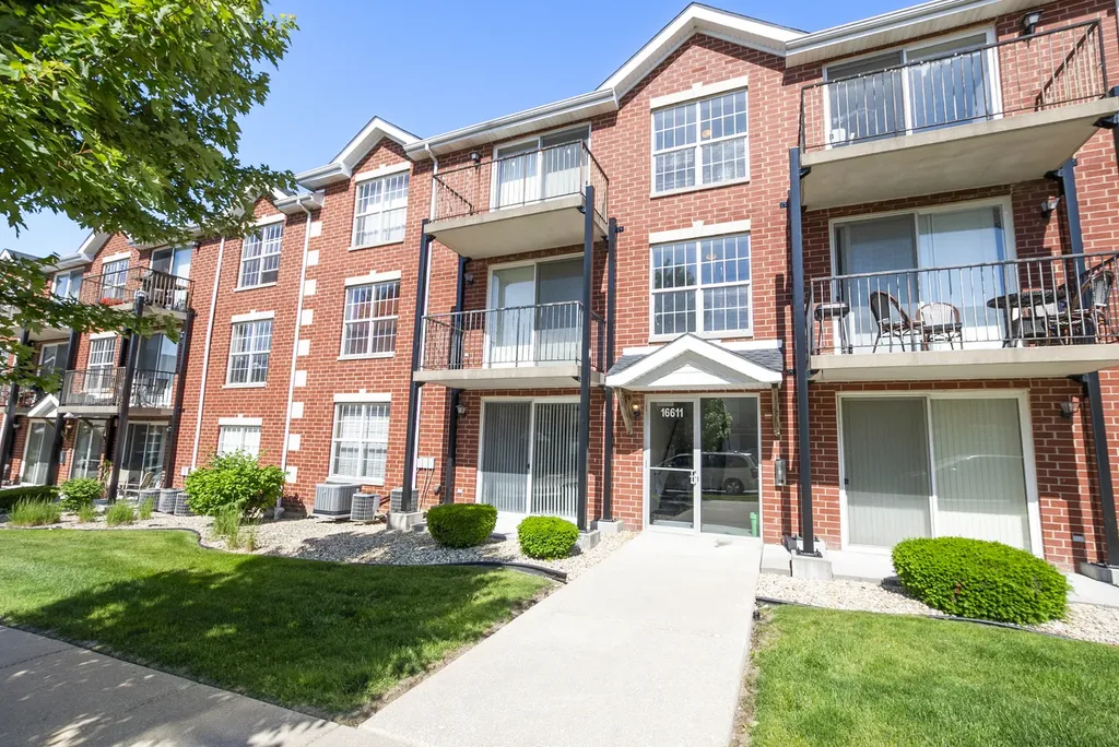 16611 Liberty Circle Orland Park IL 60467