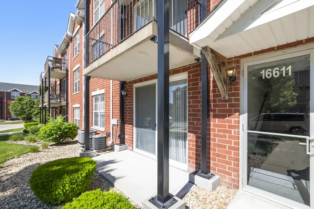 16611 Liberty Circle Orland Park IL 60467