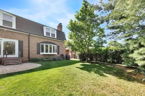 1216 South Lincoln Avenue Park Ridge IL 60068
