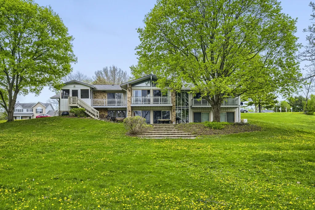 6500 Rowland Road Huntley IL 60142