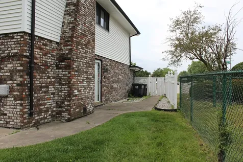 17131 Yates Street South Holland IL 60473