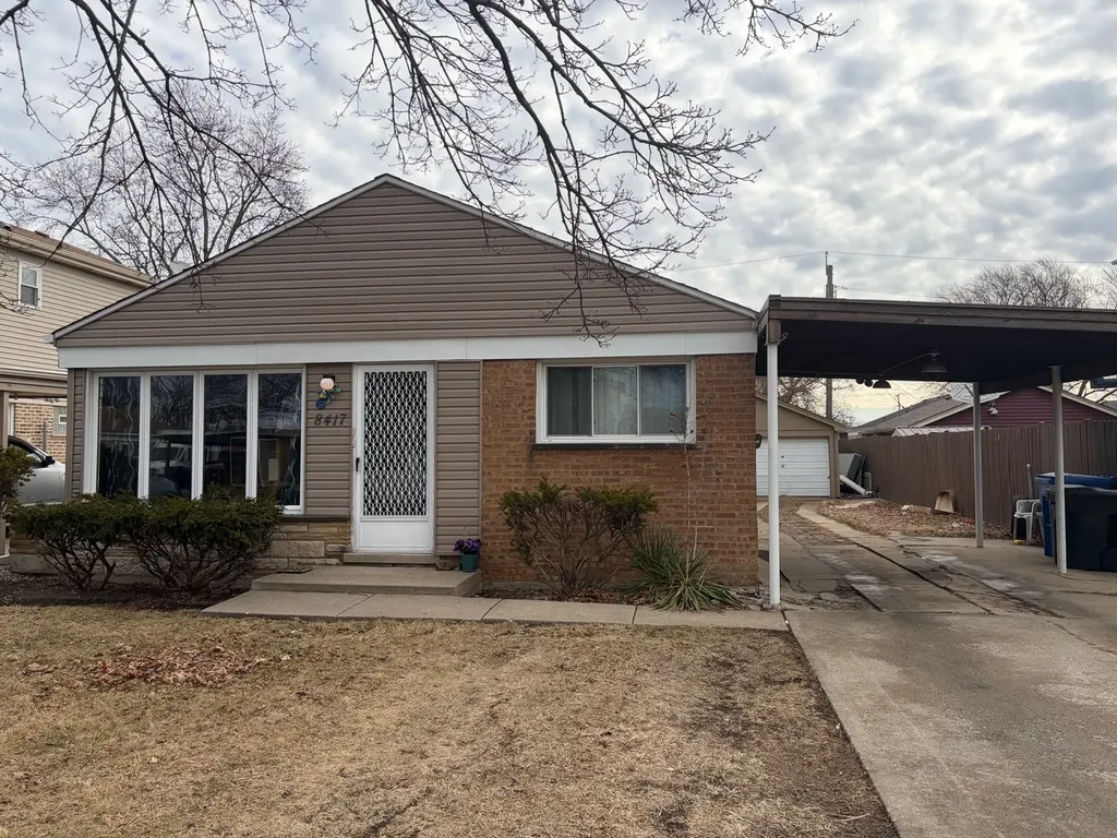 8417 South Scottsdale Avenue Chicago IL 60652