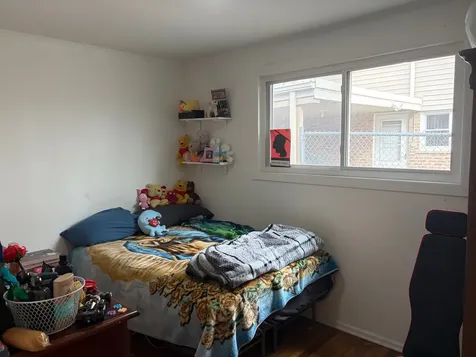 8417 South Scottsdale Avenue Chicago IL 60652